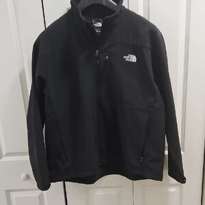 The North Face Men's Black Performance Jacket